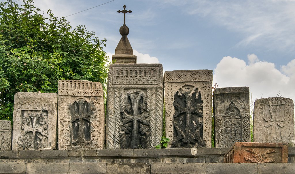 Ein Friedhof - Chatschkare